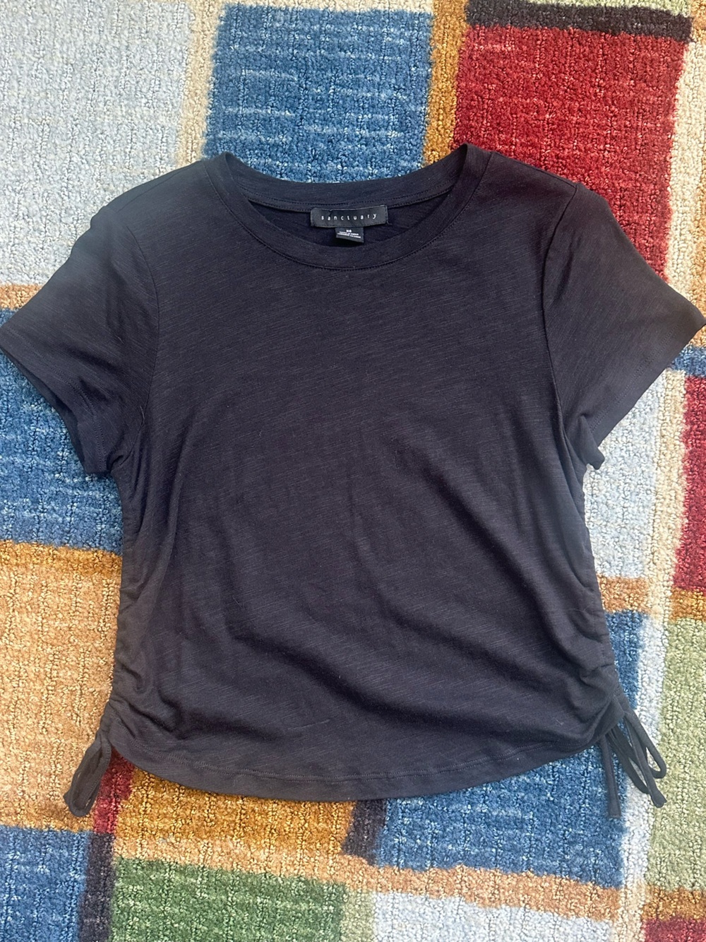 Sanctuary Black Short-Sleeve Crewneck Tee scrunch side ties